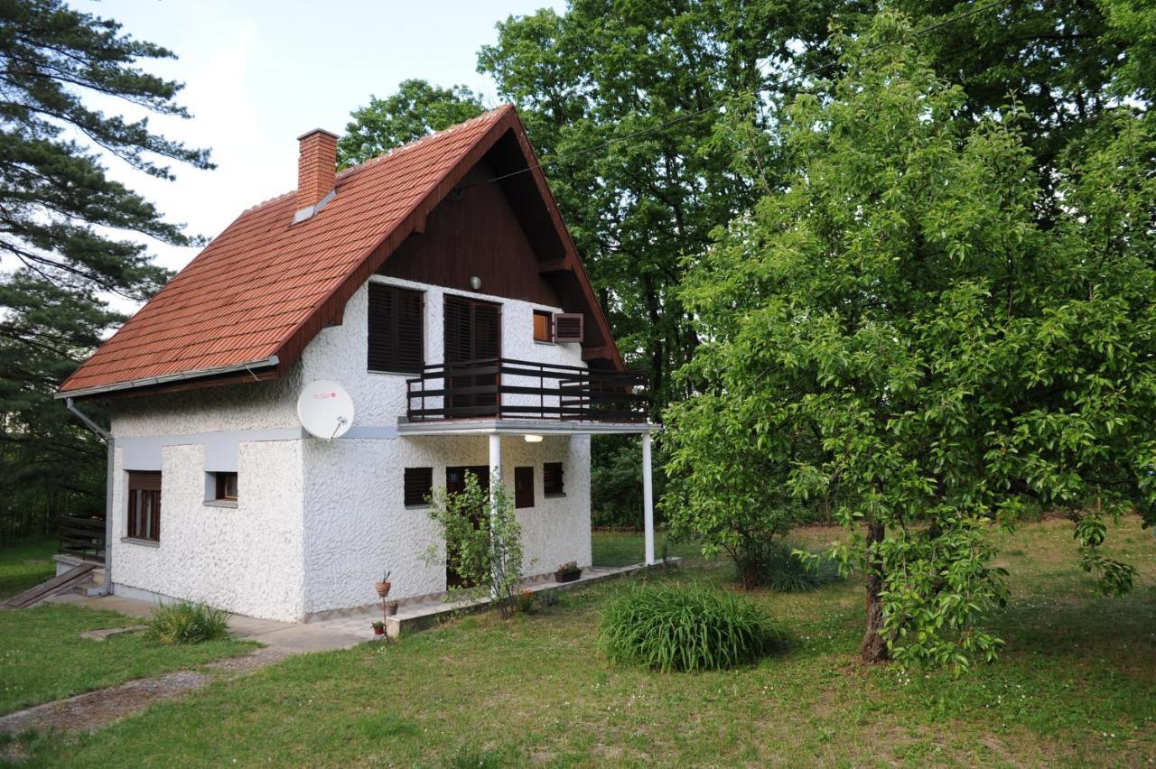Vikend-Kuca Vevericji Kraj Vranic  ภายนอก รูปภาพ